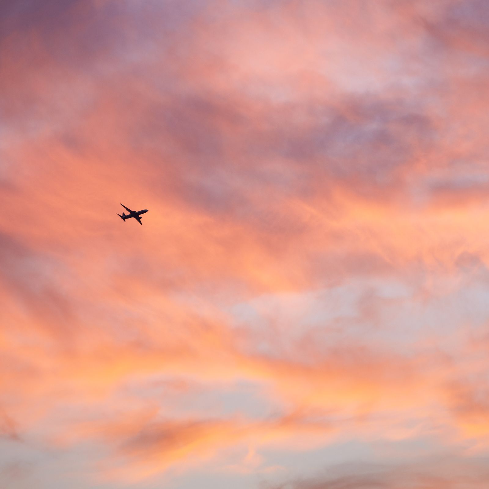 Do we really need complimentary WiFi on planes?