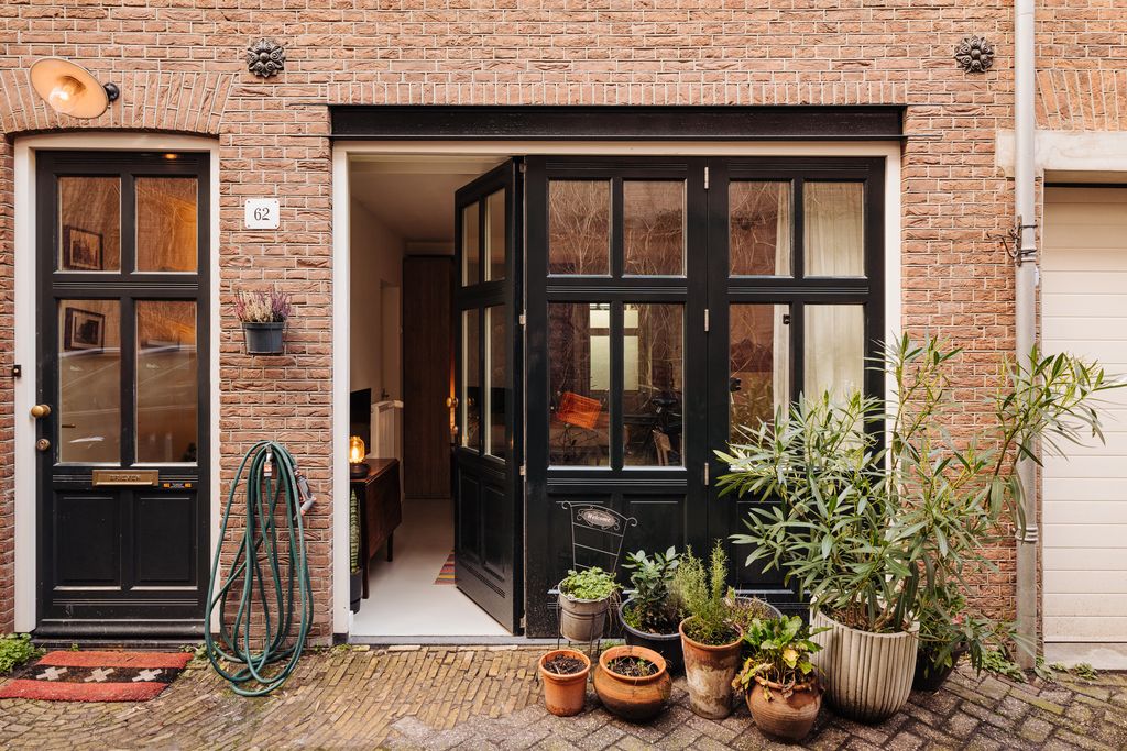 Private mews studio near Vondelpark Amsterdam